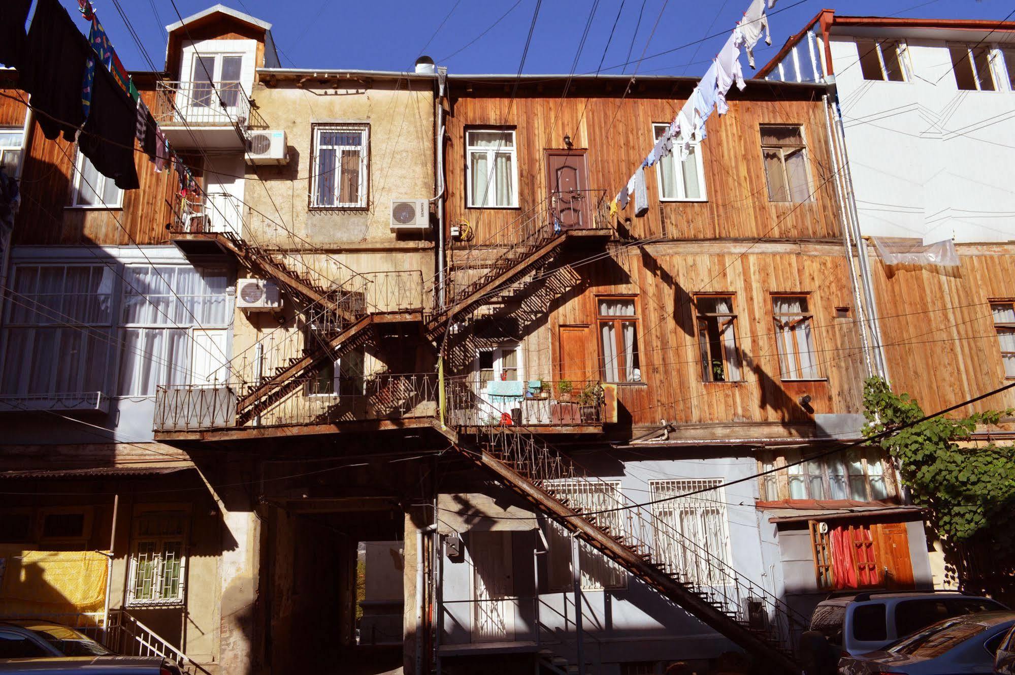 Patio Hostel Tbilisi Eksteriør bilde