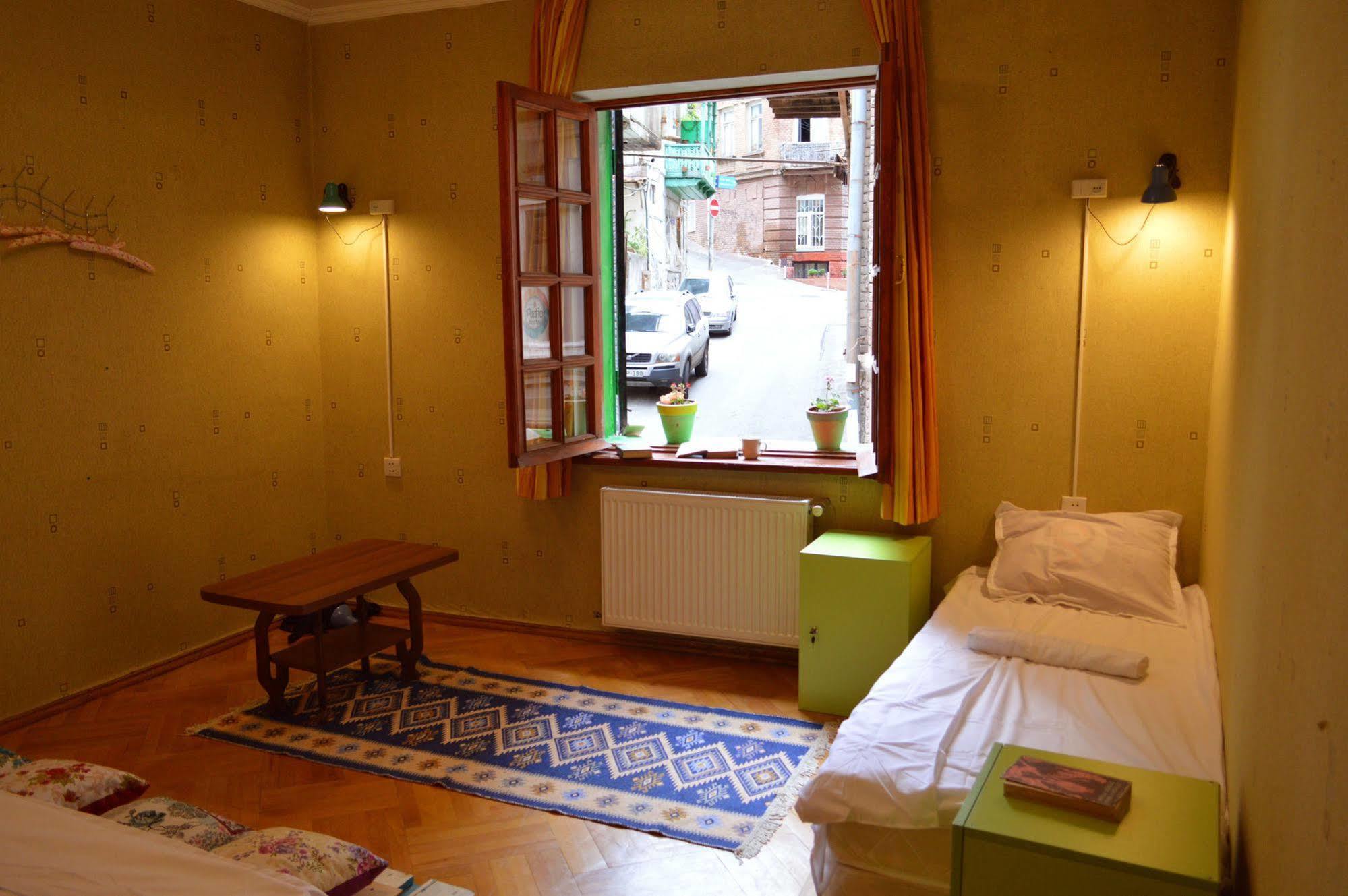 Patio Hostel Tbilisi Eksteriør bilde